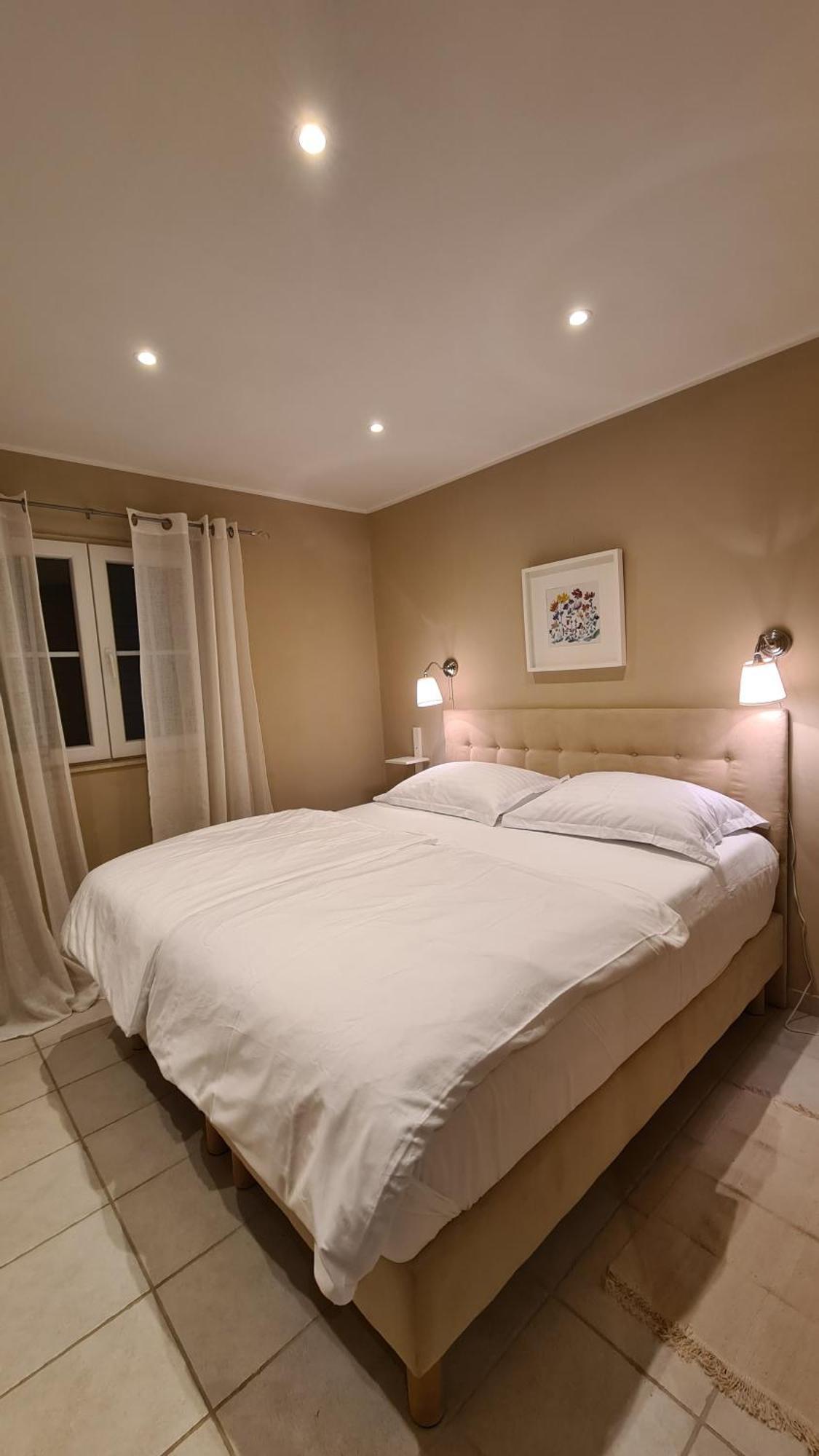 Red House With Swimming Pool Apartment Vinisce