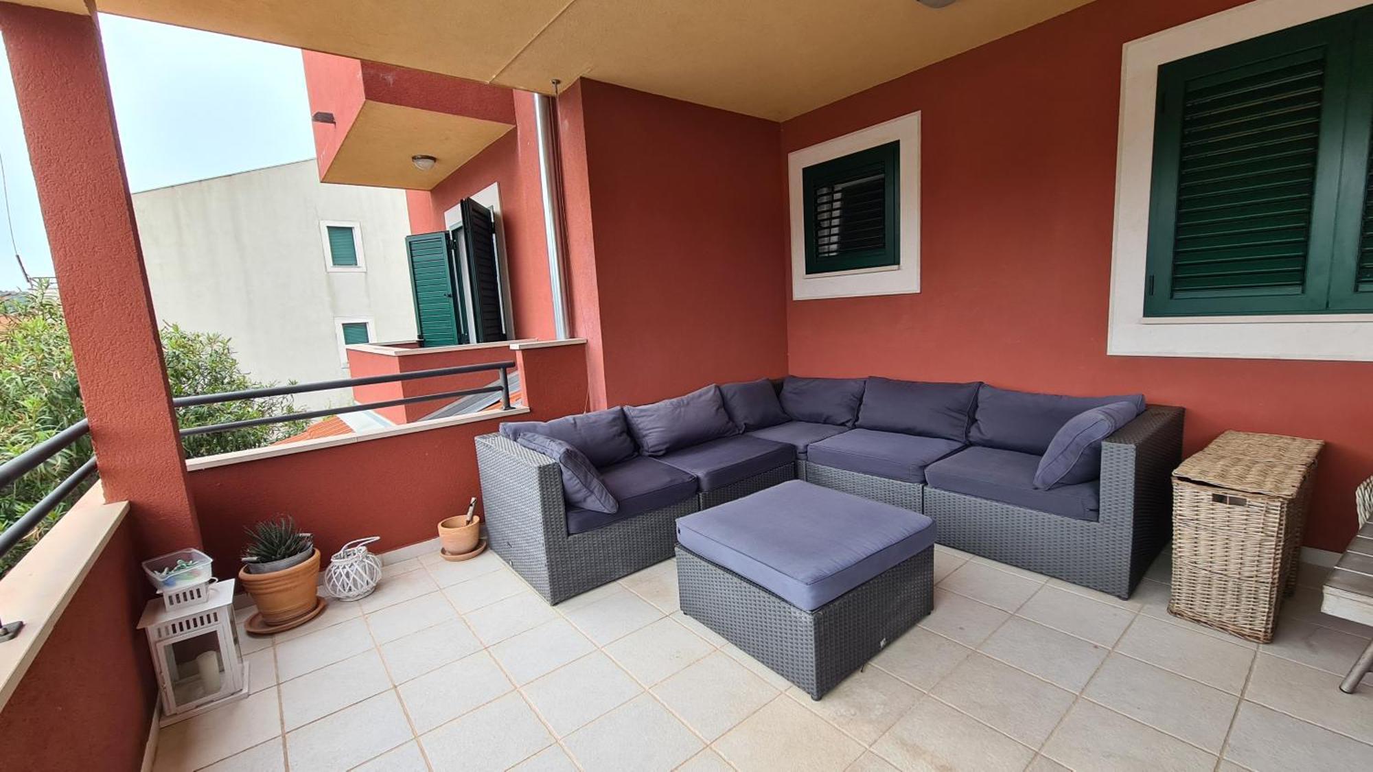 Red House With Swimming Pool Apartment Vinisce